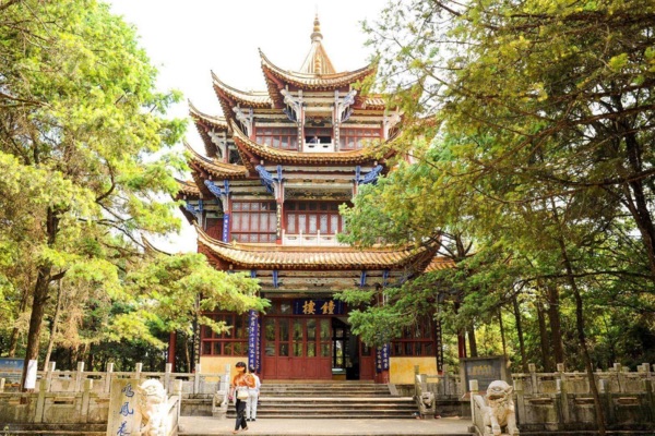 chùa đồng kim điện ngôi chùa lớn nhất côn minh