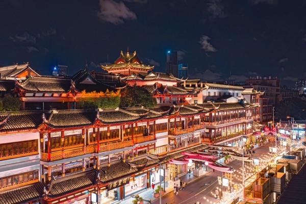 Miếu Thành Hoàng được xây dựng vào đầu thế kỷ 15