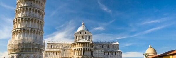 tháp nghiêng pisa tại ý